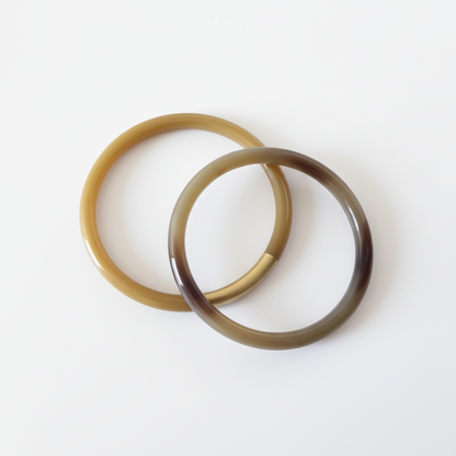 Bracelet Massaï fond blanc