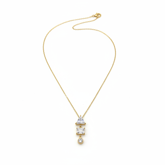 Collier Avy fond blanc