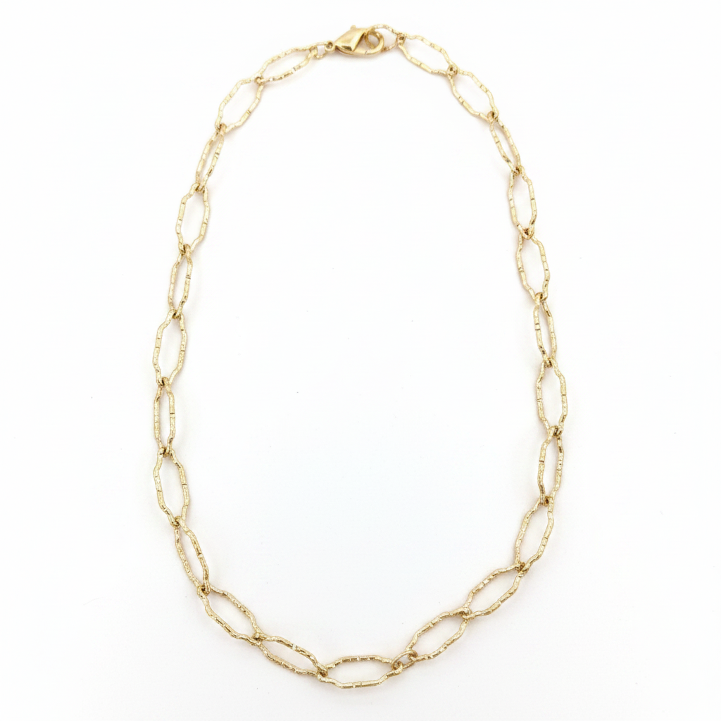 Collier Louise fond blanc