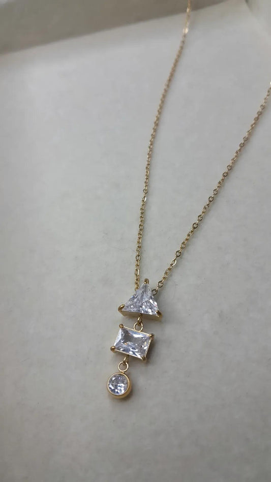 Collier Avy