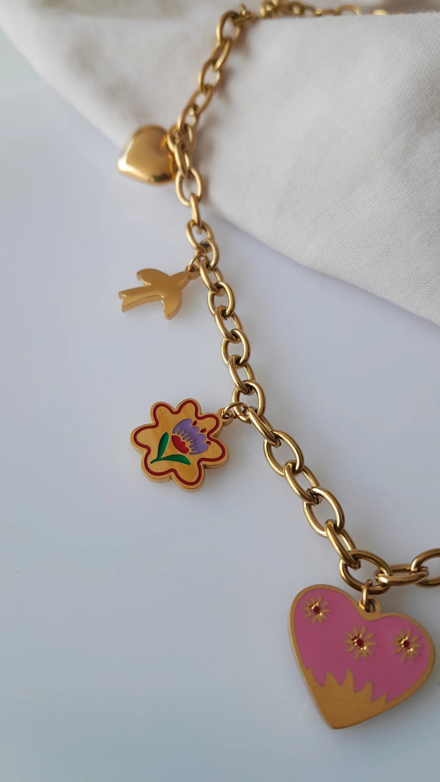 Collier Rosa